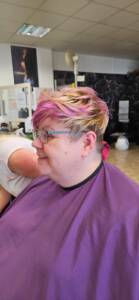 Damen Farbe + Schneiden